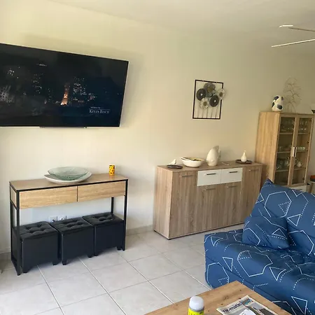 Maxime Apartment *